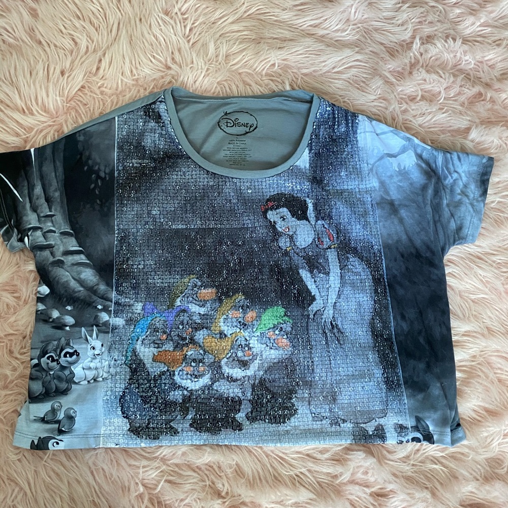 💖🏰Snow White Sequined Shirt 🏰💖
